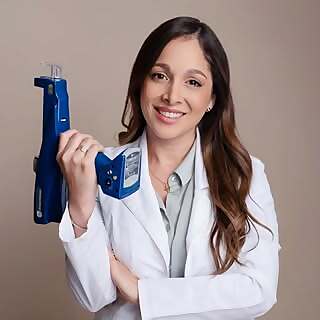 Dr. Ma. Belen Pena Borja