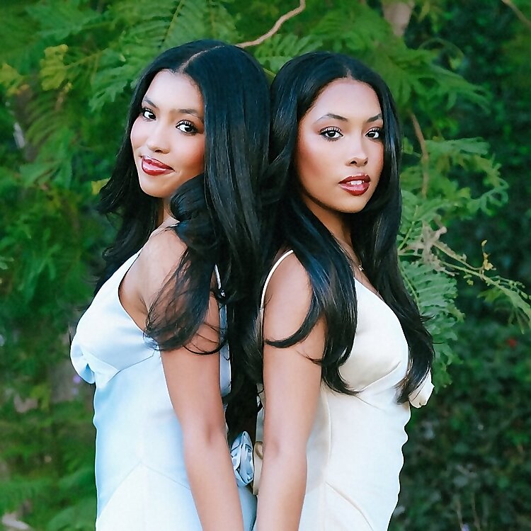 Anais and Mirabelle Lee