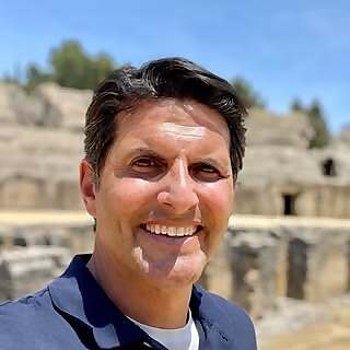 Darius Arya