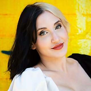 Sarah Sterling