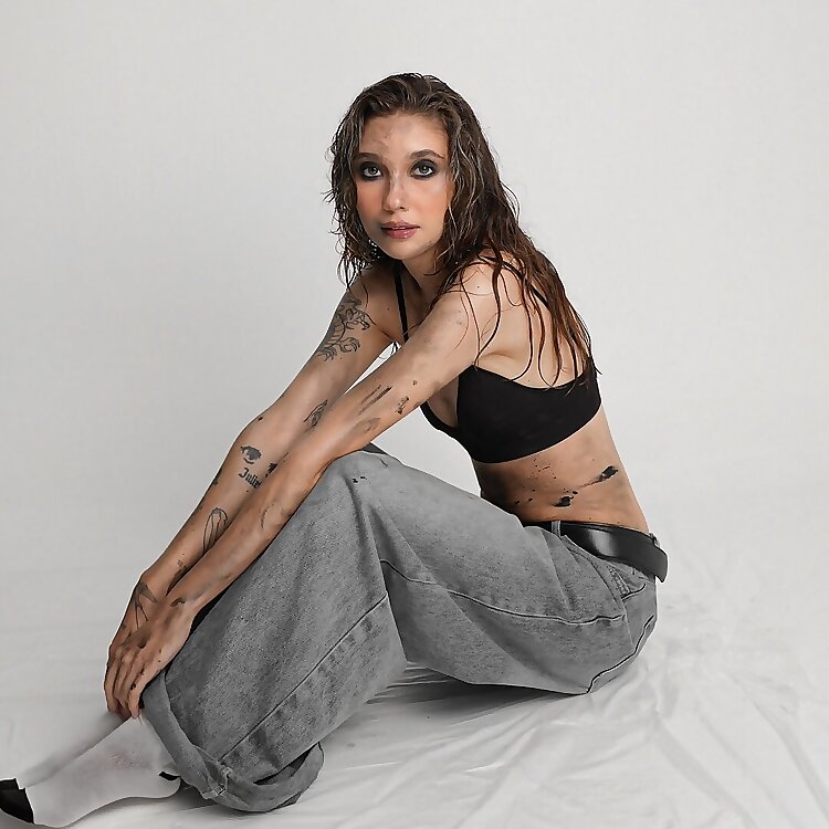 Amara Que Linda
