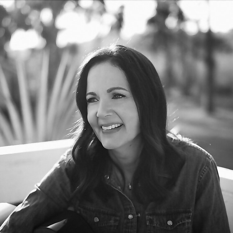 Lorraine McKenna