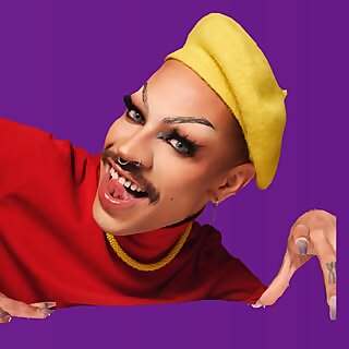 Yvie Oddly