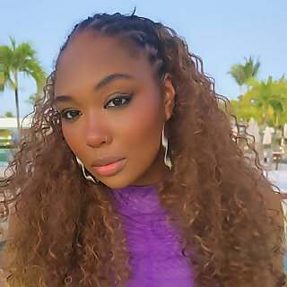 Shainna Tucker