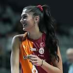 Yasemin Guveli