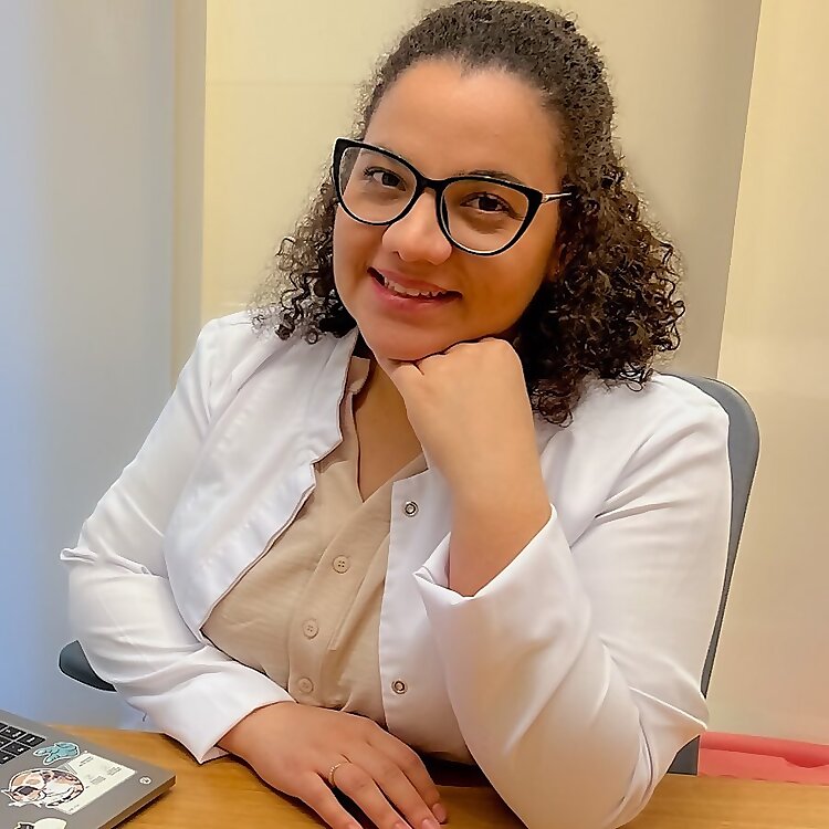 Dra Maria Fernanda