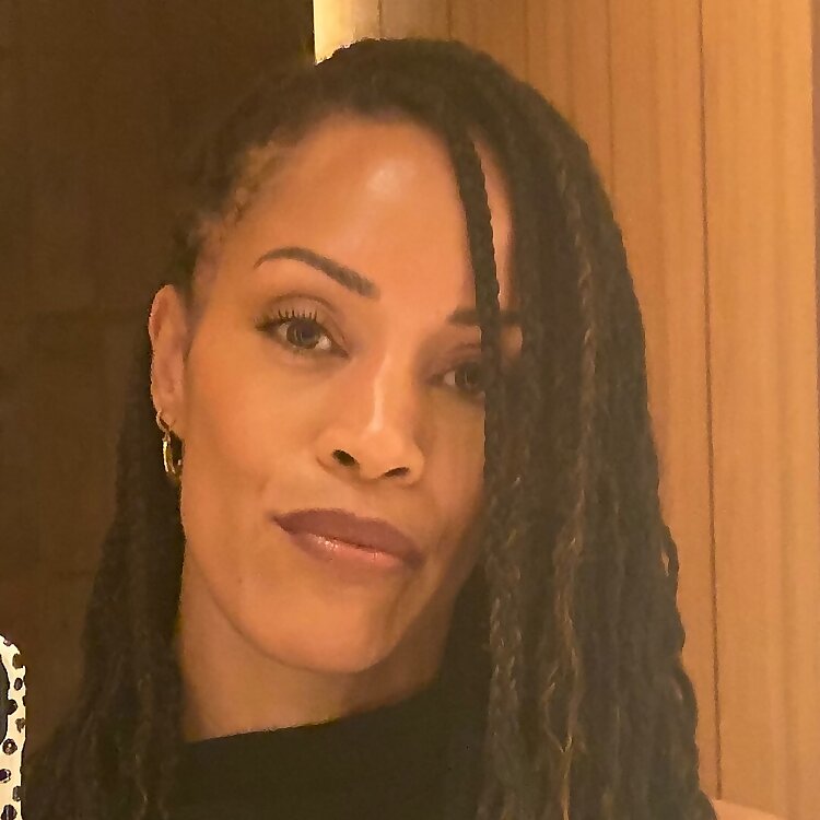 Czarina Holness  