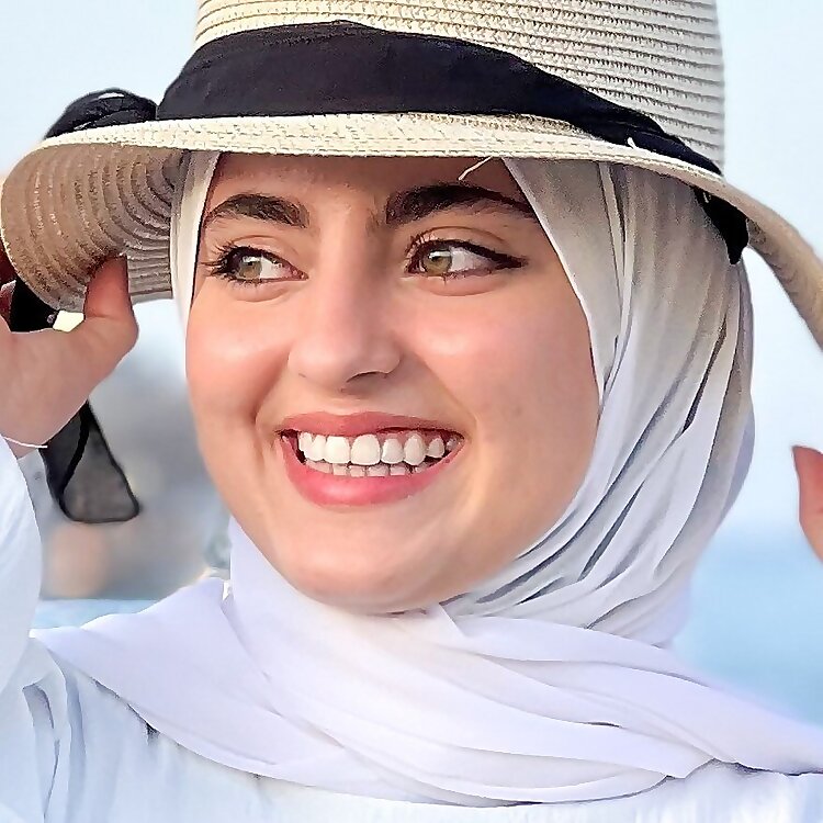 Amina Dehbi