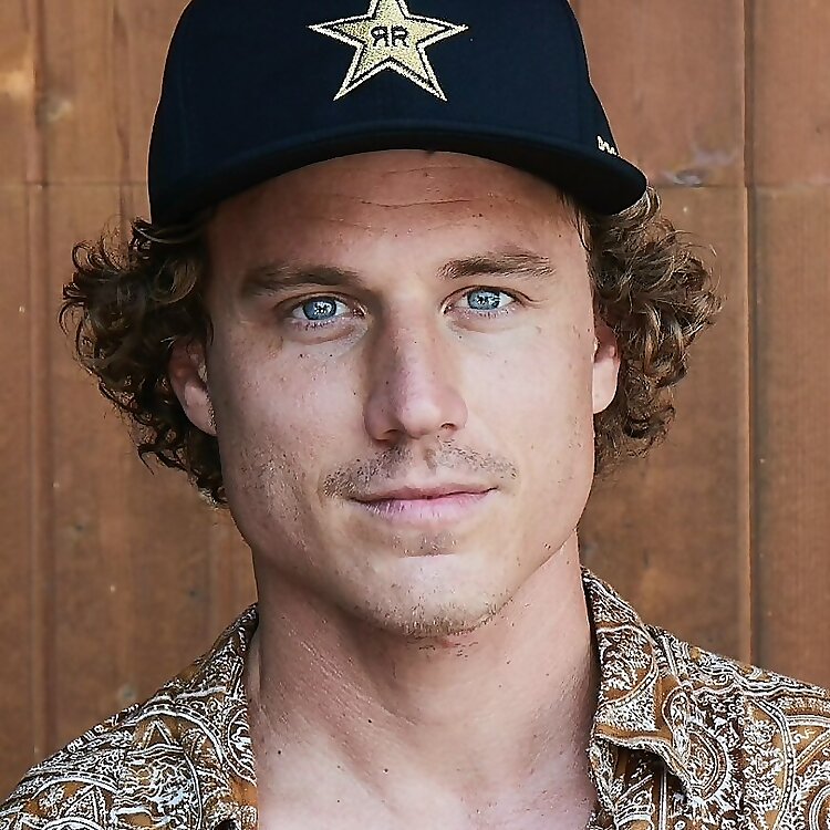 Dennis Enarson