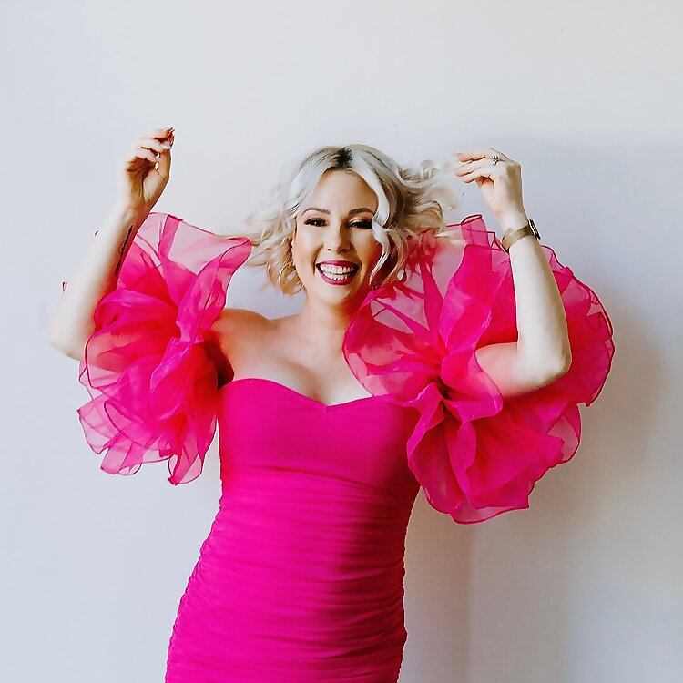 Anna Crollman