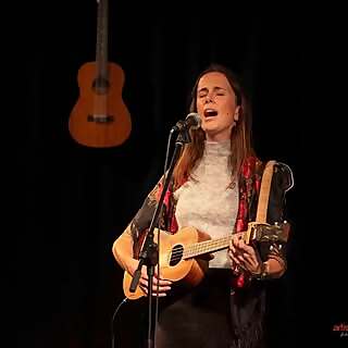 Elise Van Put