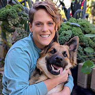 Caroline Davis