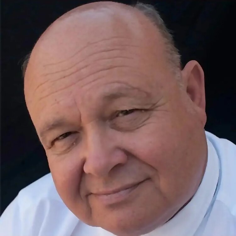 J Richard Knapp
