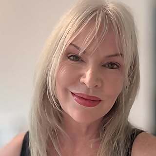 Babette Crowder