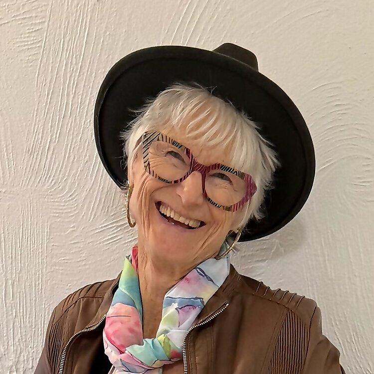 Dr. Kaye Cleave