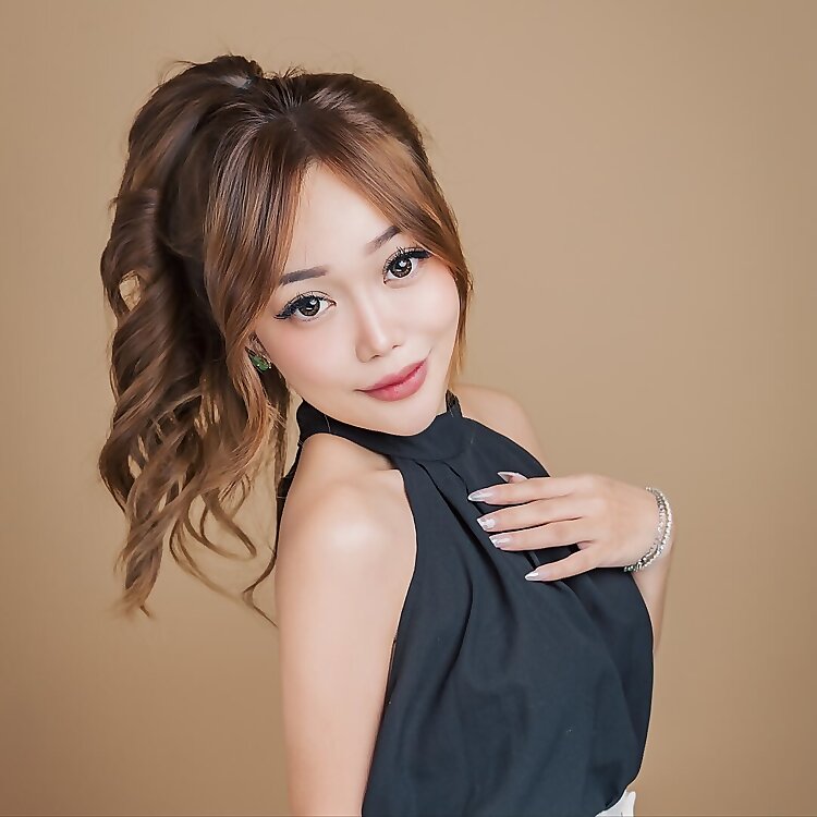 Jasmine Lee