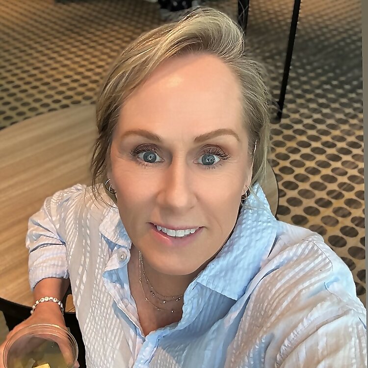 Susie Palmer 
