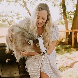 Charlotte Amor Valentine