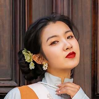 Yu