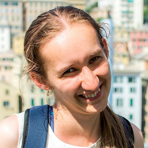 Dr Gabriela K Hajduk