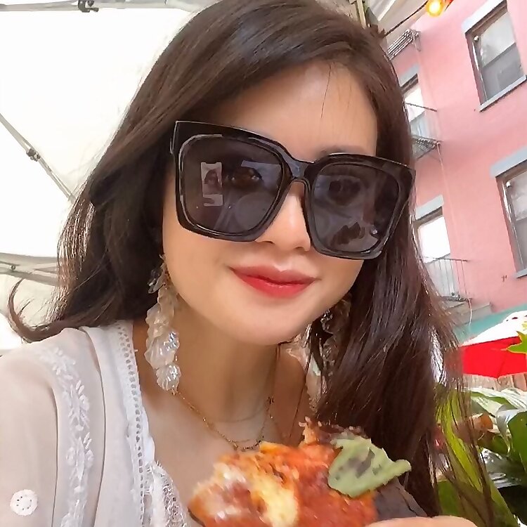 Vivian Huang