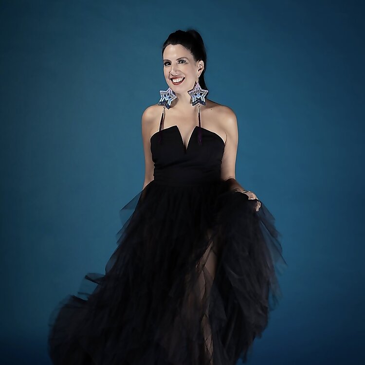 Jessica R. Metcalfe