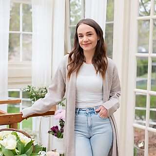 Jenelle Nicole