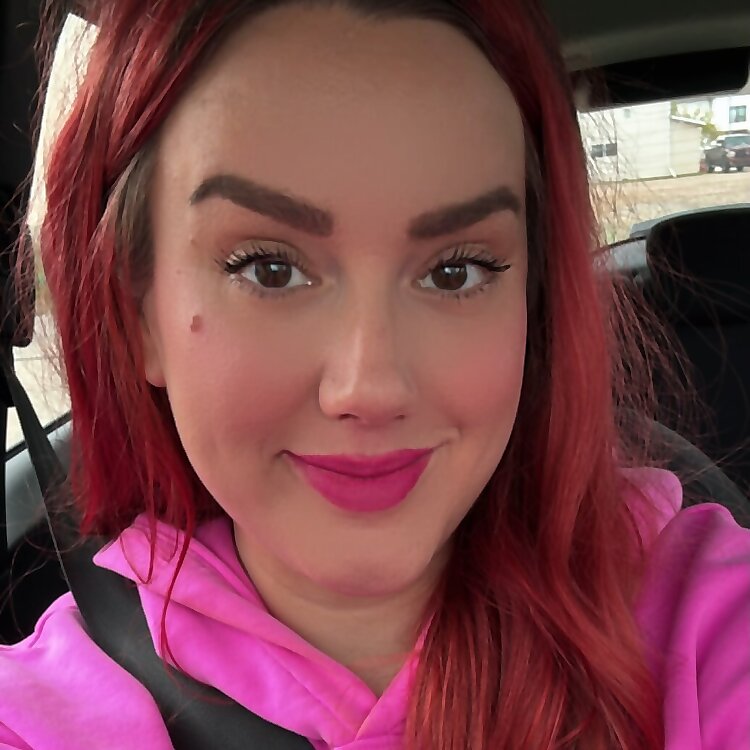 Amanda Dee
