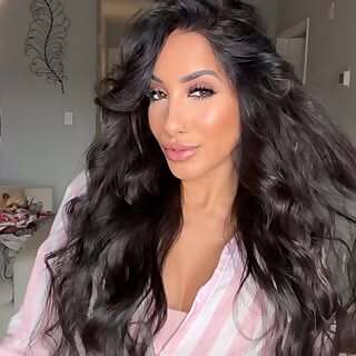 Narmin Assria