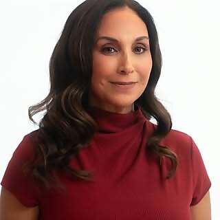 Lauren Handel Zander