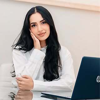 Sanam Naran 