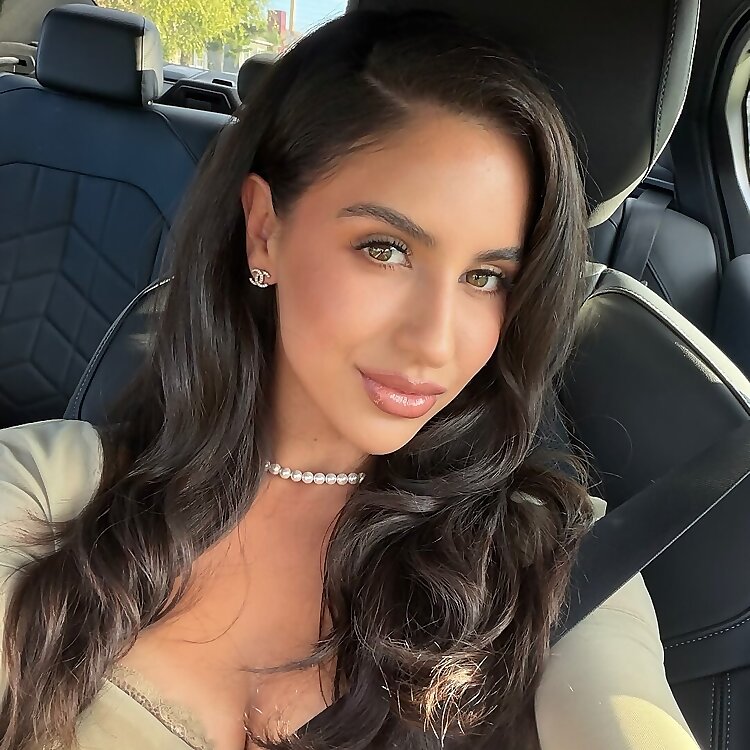 Gloria Sanchez