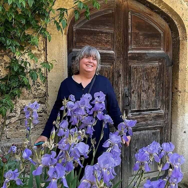 Deb Marlowe