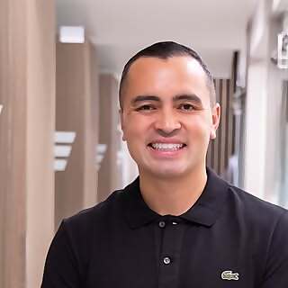 Dr. Robert Soto