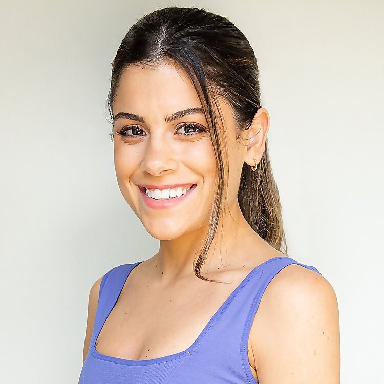 Yasi Ansari 