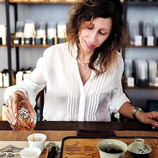 Chiara degustaTea