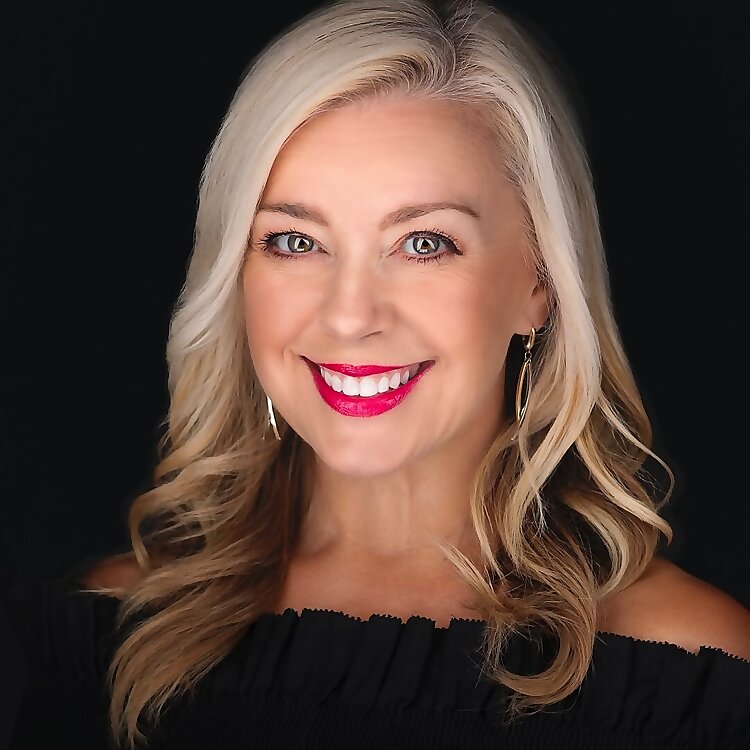 Laura Thomas 