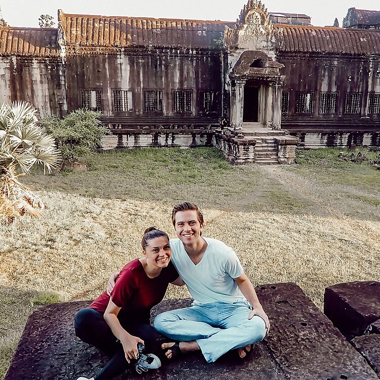 Kat & Chris | Travel Bloggers