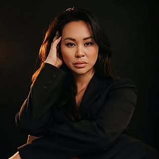 Lindsey Ta