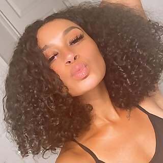 Ambrosha Moya 