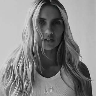 Elyse Knowles