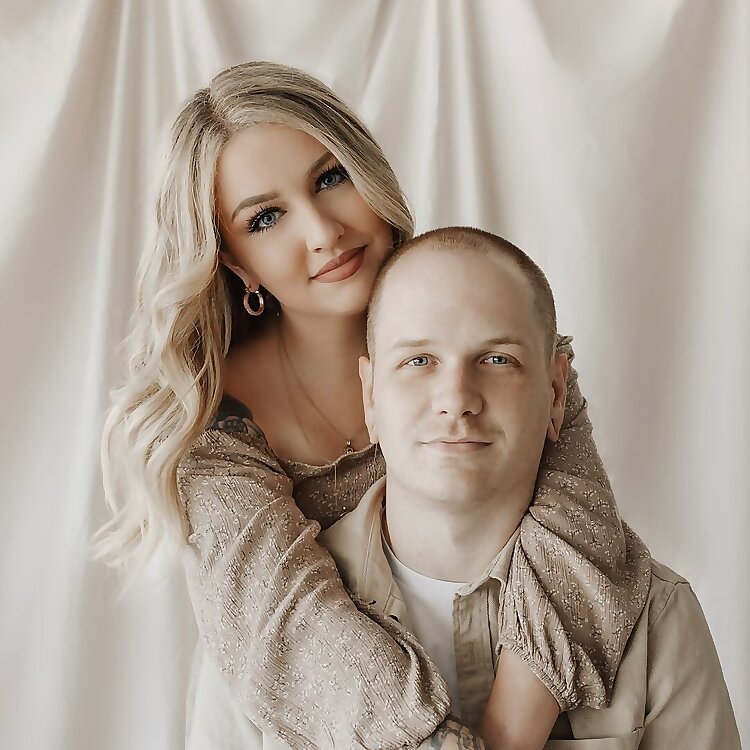 Haley McElroy & Josh McElroy