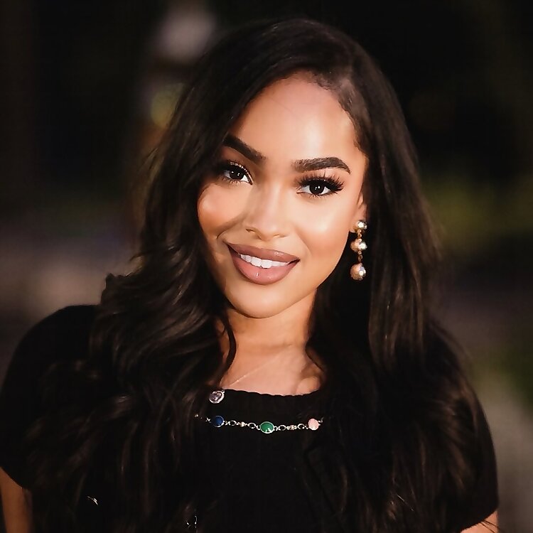 Enasha Olivia