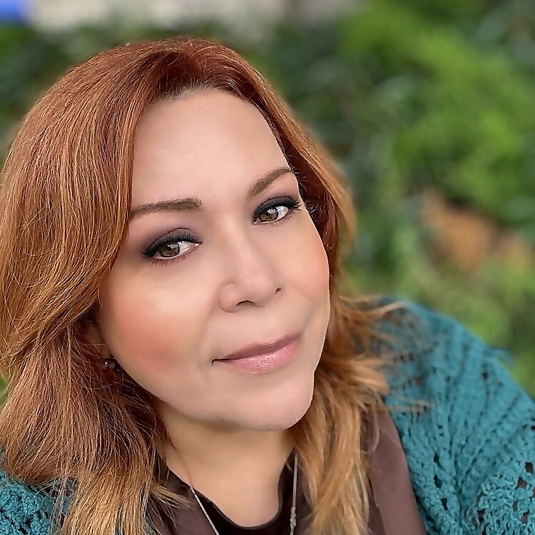 Nelly Valenzuela