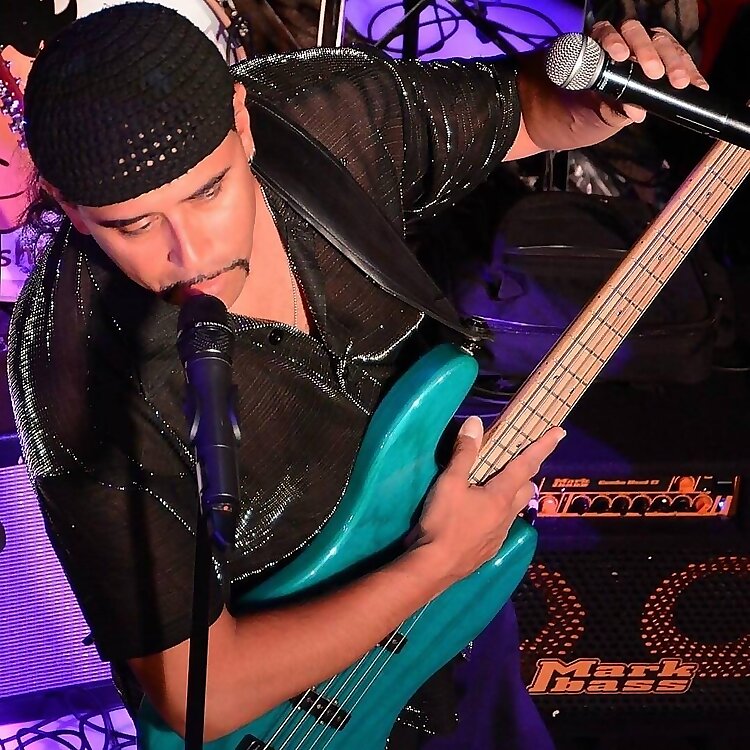 Chris Vega 