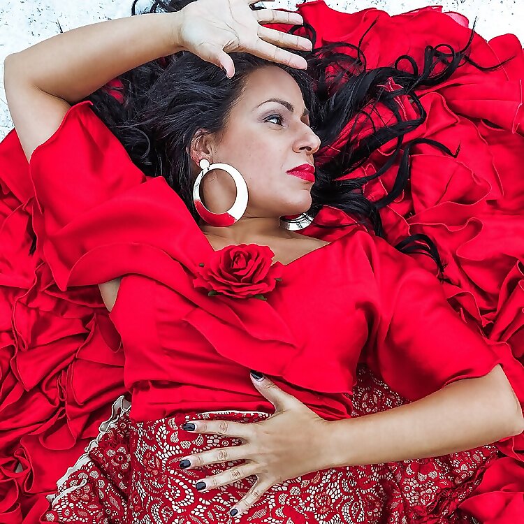 Nelida Tirado