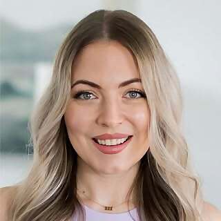 Katie Stewart 