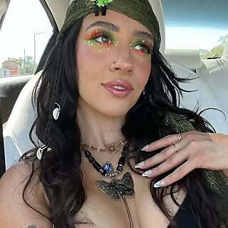 Jasmin Lewis
