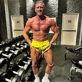 Top 100 UK OnlyFans Influencers in 2025 (British OnlyFans Models)