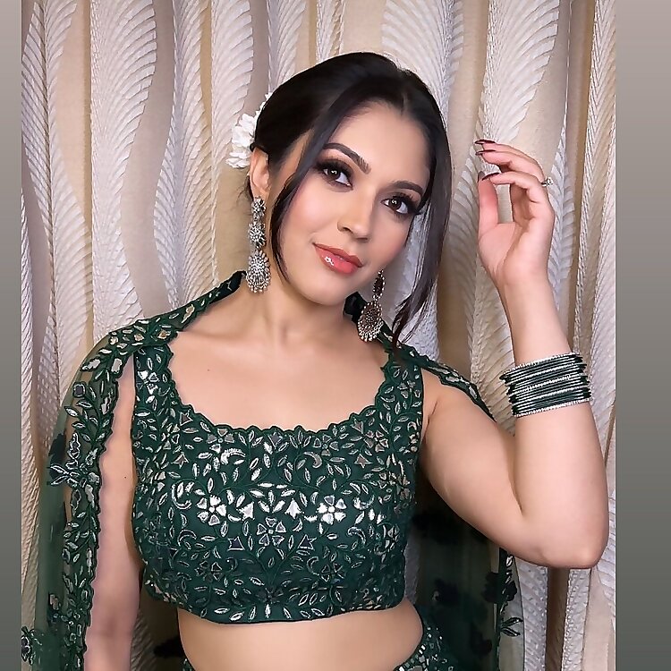Dr. Natasha Gambhir